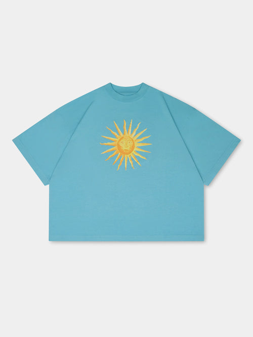 *model-* CROPPED FIT