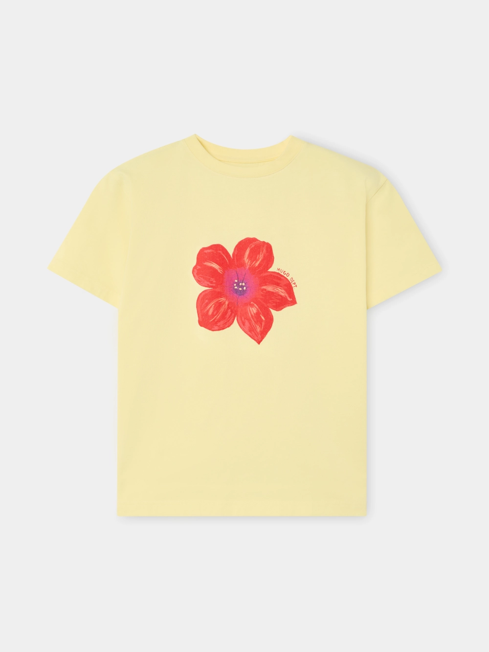 *model-* REGULAR FIT