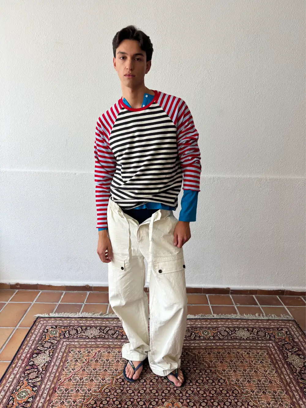 *model-* Model is 185 cm / 6'1" wearing size L