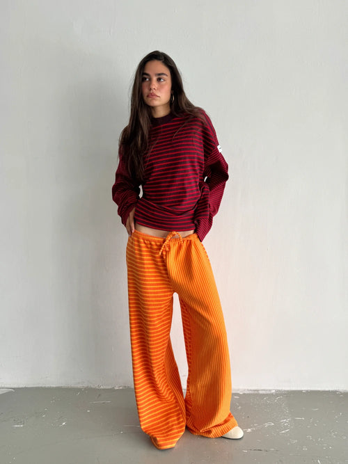 *model-* Model is 169 cm / 5’7"wearing size M